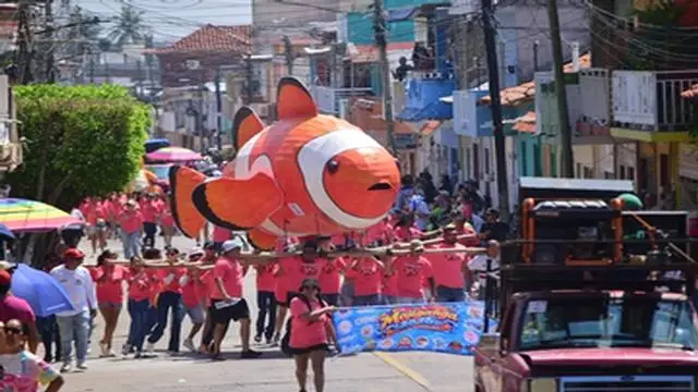 Con monumental Mojiganga arrancan las fiestas de la Virgen del Rosario en Alvarado