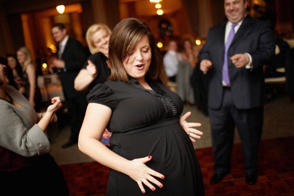 Las embarazadas también pueden irse de fiesta 