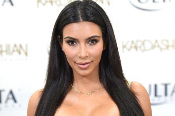 ¡Kim Kardashian podría usar su sangre para rejuvenecer su zona intima!