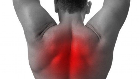 Los dolores de espalda son también producidos por una mala postura