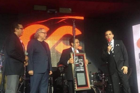 ¡A lo grande! Cristian Castro celebra 25 años de carrera ¡con nuevo disco! (VIDEO+FOTO)