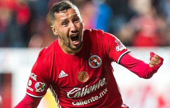 Tras terrible lesión, Yasser Corona ¡no volverá a jugar futbol jamás! (VIDEO)