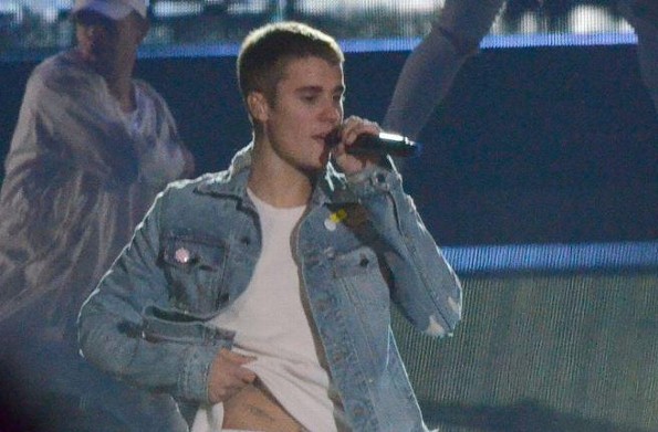 Justin Bieber desata euforia en Monterrey (VIDEOS) 