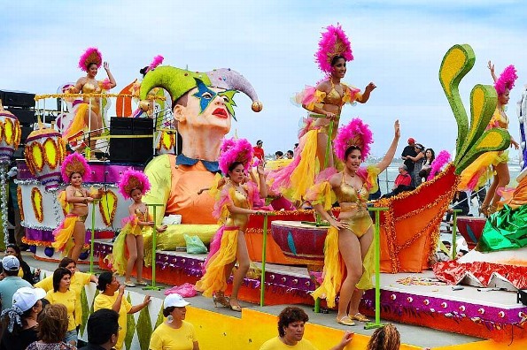 ¡Llegó la fiesta! Checa el programa de actividades del Carnaval de Veracruz 2017 