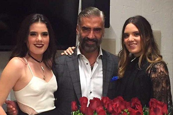 Hijas de Alejandro Fernández le envían emotivos mensajes por su cumpleaños 