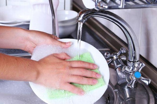 ¡Cuidado! Profeco emite alerta sobre jabón lavatrastes contaminado por bacterias