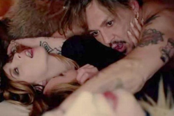 Johnny Depp protagoniza una orgía en el nuevo video de Marilyn Manson (+VIDEO)
