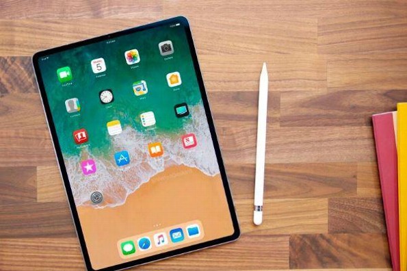 Apple lanza iPad de bajo costo dirigida a estudiantes (+VIDEO)