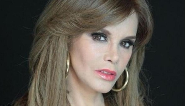 Lucía Mendez impacta a sus fans ¡al aparecer sin gota de maquillaje! (+FOTO)