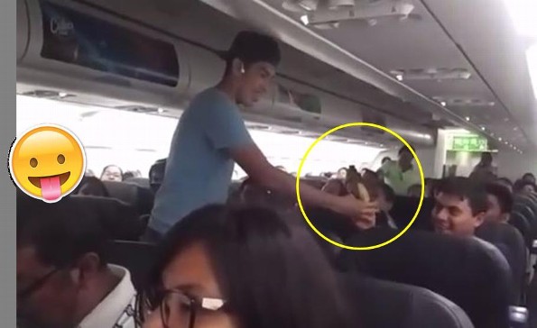Veracruzano vende volovanes a bordo de un avión ¡y se vuelve viral! (+VIDEO)
