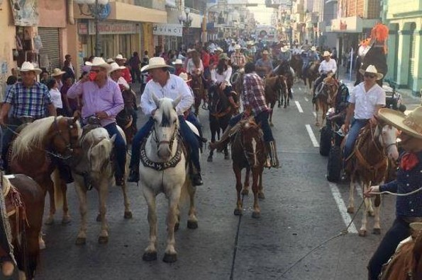 ¡Toma precauciones! Cerrarán calles por realización de cabalgata en Veracruz