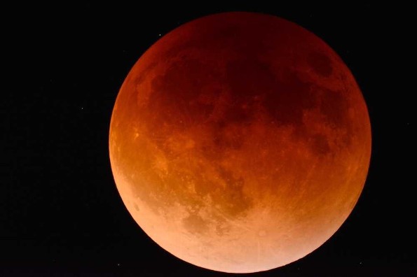 En unos días tendremos el eclipse lunar más largo del siglo