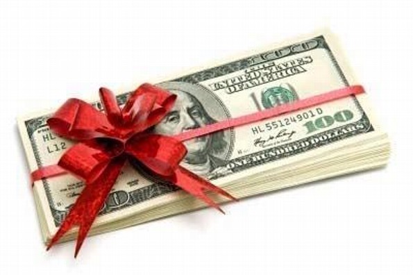 Reparte más de 370 mil pesos a cada unos de sus empleados ¡como regalo de Navidad! 