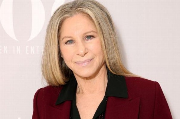 Barbra Streisand justifica los abusos de Michael Jackson por polémico documental 