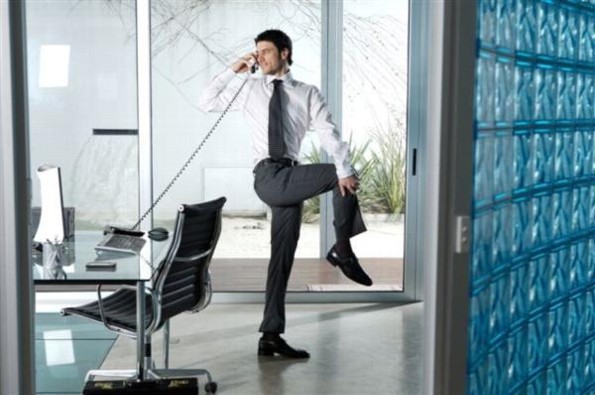 Ejercicios que puedes hacer en la oficina sin que nadie se de cuenta