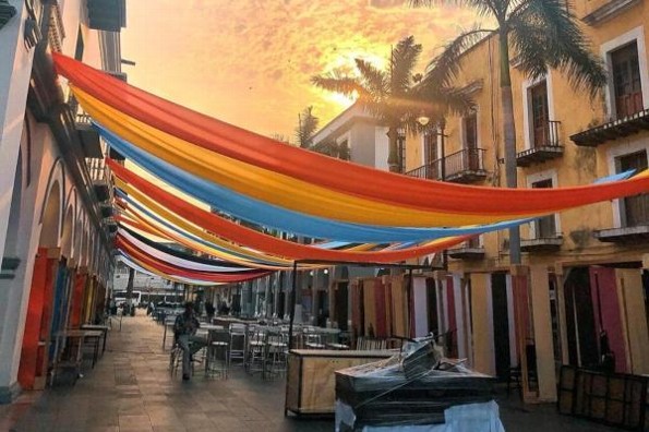 Fotógrafos Hugo Garrido y Wendy Goopar presumen Veracruz con exposición fotográfica