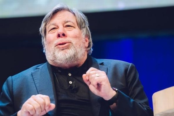 Co fundador de Apple destroza a Amazon por invadir privacidad 