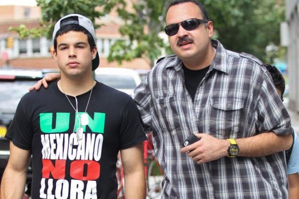 Pepe Aguilar presume a su hijo Emiliano tras salir de la cárcel #VIDEO