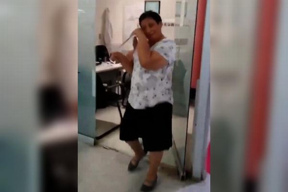 ¿Qué significa tocar la campana en un hospital? #VIDEO