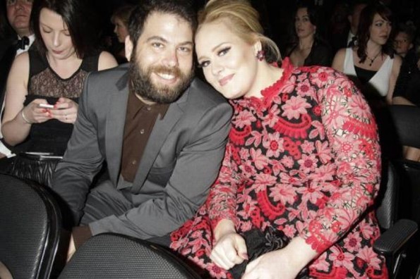 Adele solicita oficialmente su divorcio de Simon Konecki