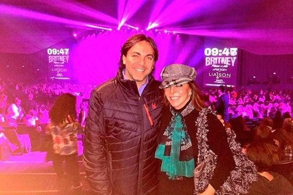 La postura de Cristian Castro ante la supuesta boda entre su madre y Yolanda Andrade #FOTO