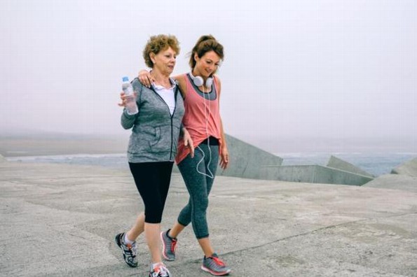Caminar 15 minutos al día ayuda a tu salud física y mental 