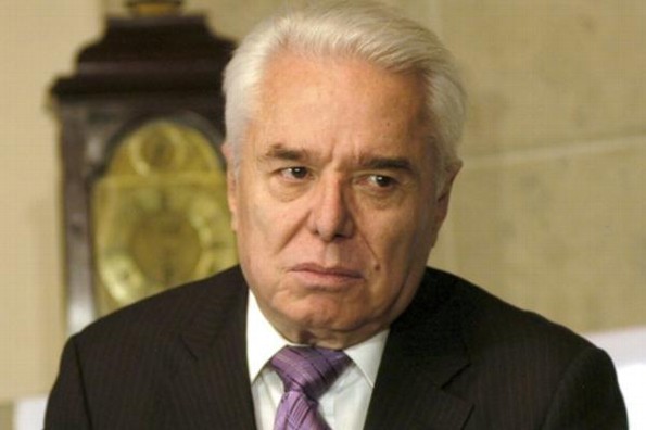 Enrique Guzmán no quiere dueto con Frida Sofía porque él no canta con cualquiera 