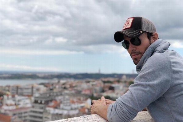 Enrique Iglesias estaría esperando a su tercer hijo 