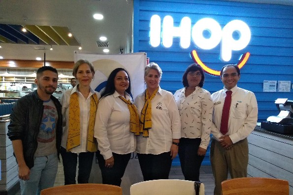 Veracruz se suma al “National Pancake Day” a beneficio de AMANC