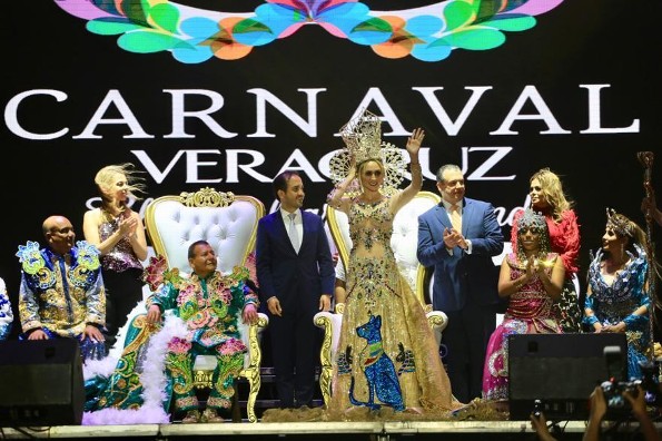 Coronan a los Reyes del Carnaval de Veracruz 2020