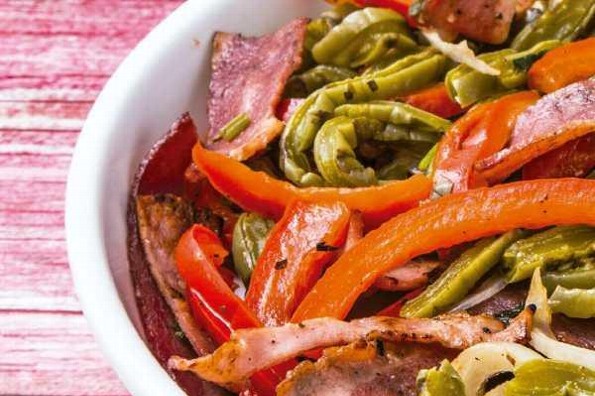 Receta de hoy: Alambre de nopales Receta de hoy: Alambre de nopales