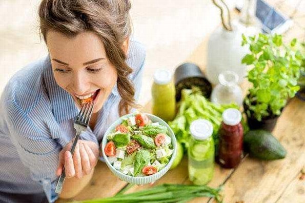 Diez recomendaciones para no subir de peso en cuarentena