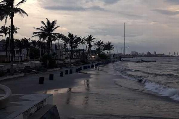 Hoy martes día caluroso en Veracruz, podría llover las primeras horas de mañana 