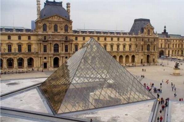 Reabren el Museo del Louvre de Francia