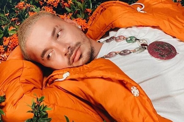Revela J Balvin que se recupera de COVID-19 (+videos)