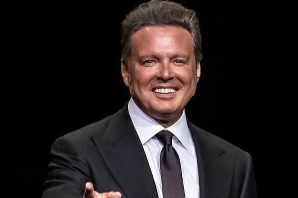 Luis Miguel estrena versión de 