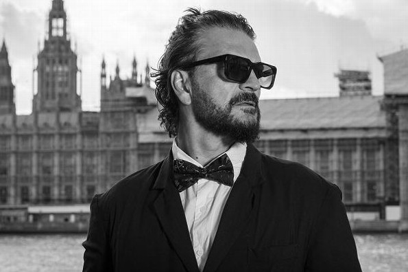 Presenta Arjona el último sencillo de su álbum 