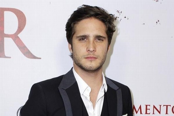Festival de Cine de Venecia premia a Diego Boneta como Mejor Actor Juvenil (+fotos)