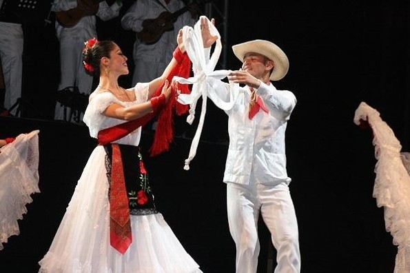 Este fin de semana habrá bailes y mojiganga en la avenida Independencia de Veracruz