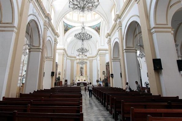 Reinician misas presenciales en la Catedral de Veracruz