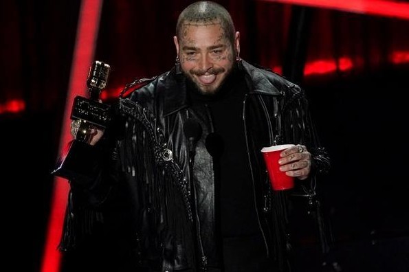 Nueve premios Billboard Music Awards para Post Malone (+video)