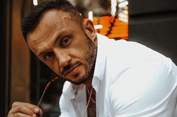 Muere de COVID-19 influencer fitness que negaba existiera la enfermedad (+fotos)