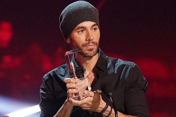 Latin Billboard para Enrique Iglesias como Mejor Artista Latino de todos los tiempos (+video)