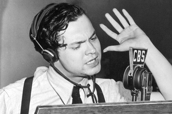 Hoy hace 82 años Orson Welles retransmitió por radio una adaptación de 