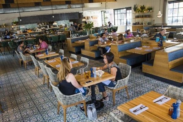 Rebelión de restauranteros en CDMX; abrirán pese a semáforo rojo