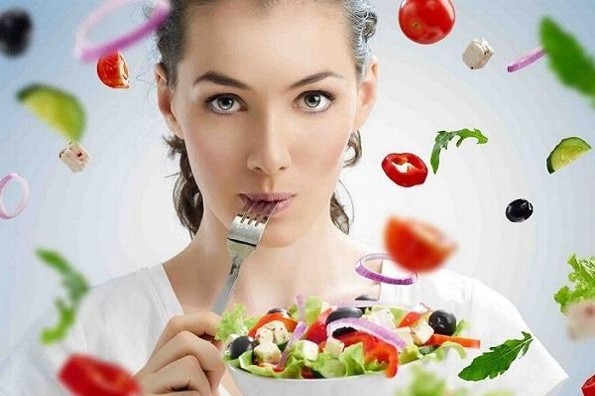 Evita malestares estomacales, modera tu alimentación  