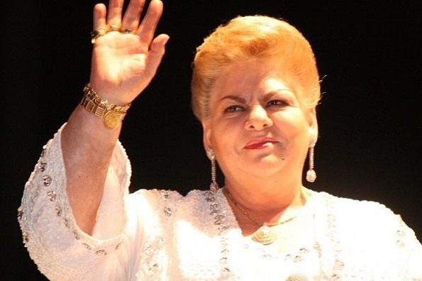 Invitan a Paquita la del Barrio a ser candidata a diputada en Veracruz
