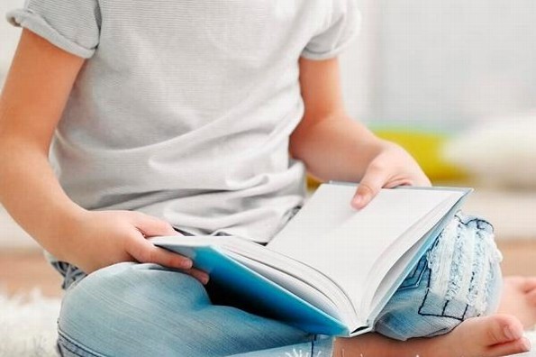 Recomiendan fomentar lectura en niños por regreso a clases virtuales 