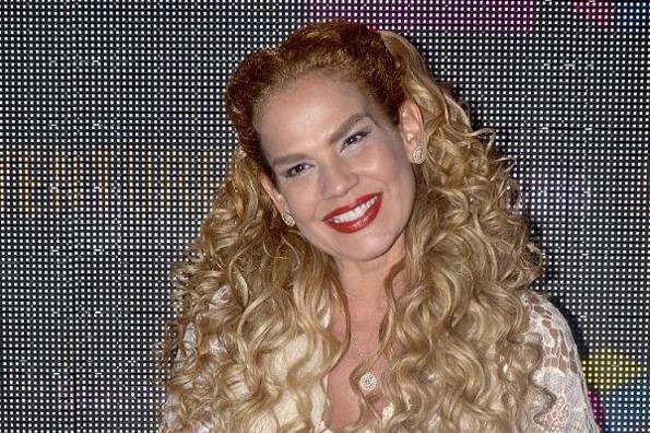 Explota Niurka contra ex empleada que la acusó de quedarle a deber dinero (+videos)