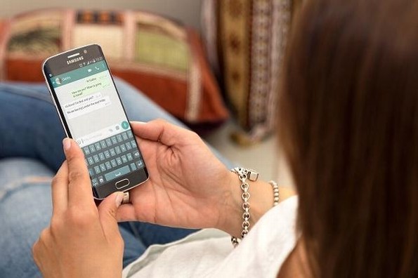 Checa cómo saber la ubicación de otra persona sin que te la mande por WhatsApp
